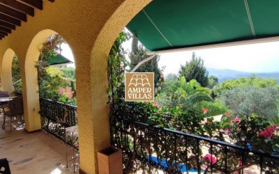 Wunderschöne Villa mit schöner Aussicht und Privatsphäre im Sierra de Altea Golf.
